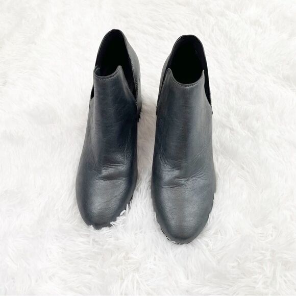 Naked Feet Hedley Leather Pull-On Bootie - Picture 2 of 10